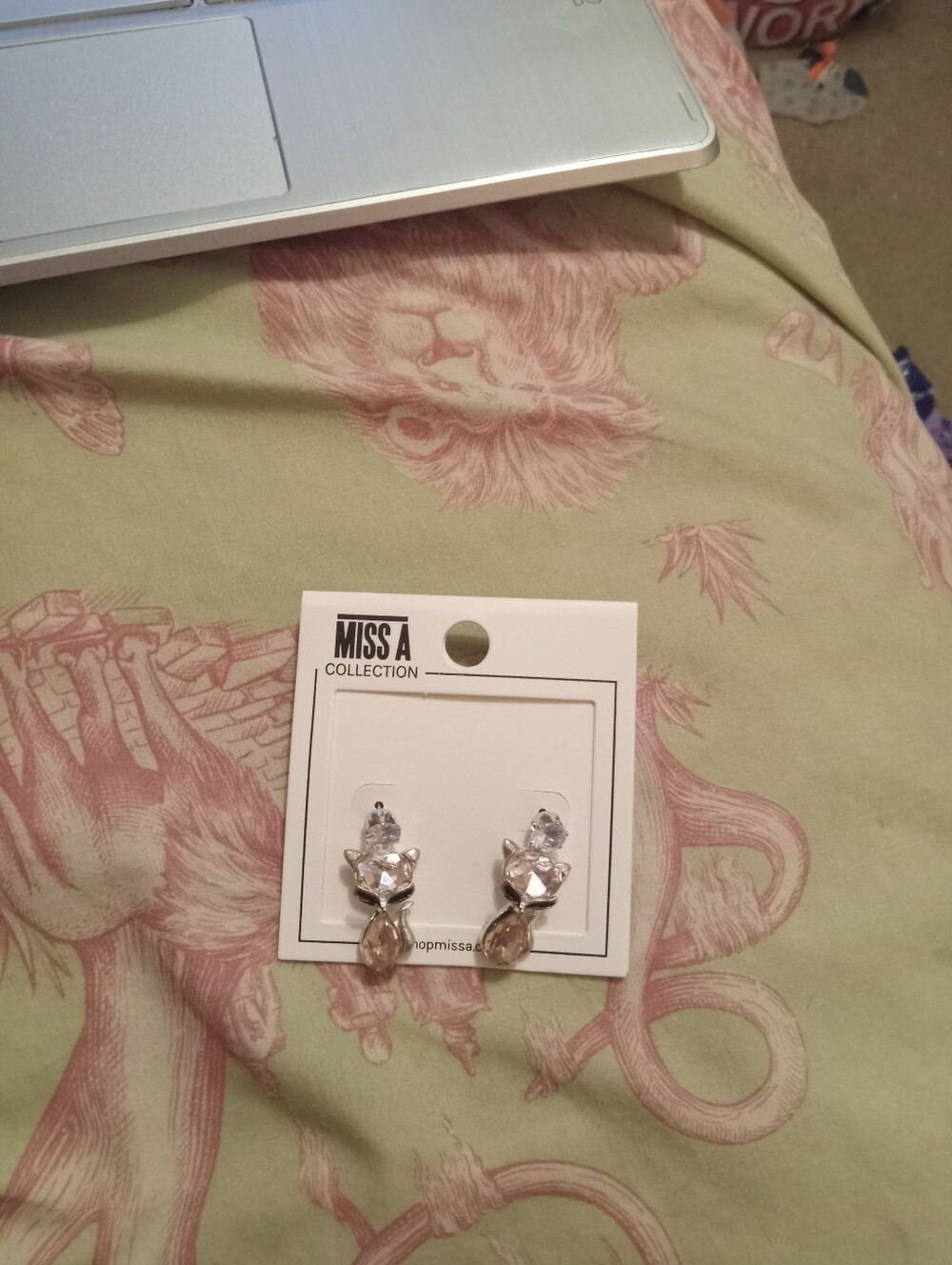 NWOT Light Pink & Silver Rhinestone Cat Earrings